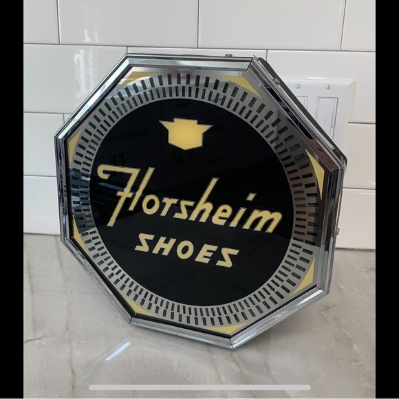 Meet your Posher, Alec - Picture 1 of 1